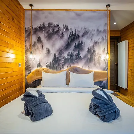 Hotel Q